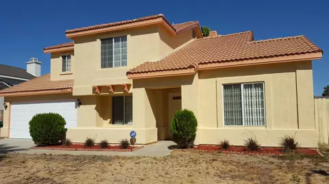 39324 Fallbrook Cir, Palmdale, CA 93551 photo 1