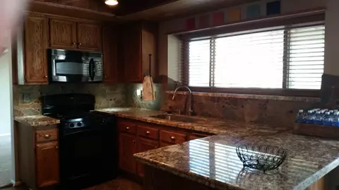 5345 Adobe Dr, Palmdale, CA 93552 photo 3