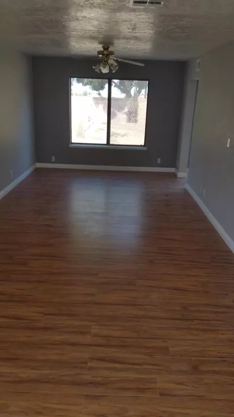 2517 Emerald Ln, Lancaster, CA 93535 photo 10