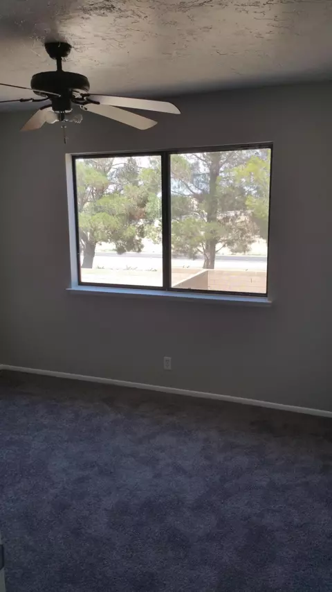 2517 Emerald Ln, Lancaster, CA 93535 photo 13