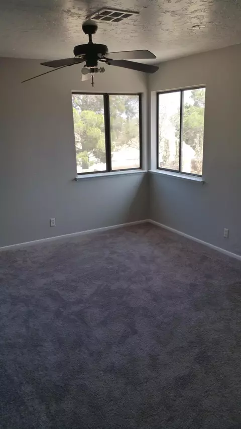 2517 Emerald Ln, Lancaster, CA 93535 photo 18