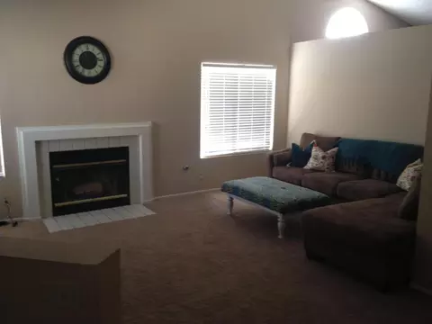 1830 Sierra View Ave, Lancaster, CA 93535 photo 2