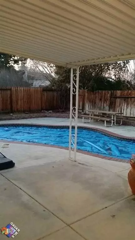 3633 Comet Ct, Palmdale, CA 93550 photo 2