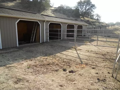 30500 Comanche Point Rd, Tehachapi, CA 93561 photo 16