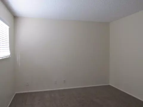 44549 Benald St, Lancaster, CA 93535 photo 13