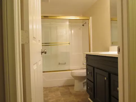 44549 Benald St, Lancaster, CA 93535 photo 5