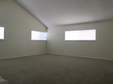 44549 Benald St, Lancaster, CA 93535 photo 16