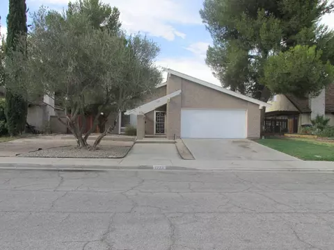 1223 Pondera St E, Lancaster, CA 93535 photo 1