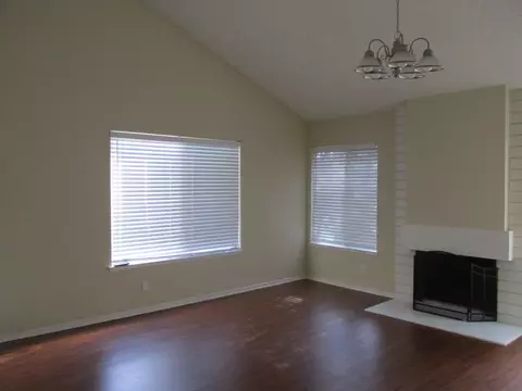 1223 Pondera St E, Lancaster, CA 93535 photo 4
