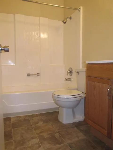 1223 Pondera St E, Lancaster, CA 93535 photo 11