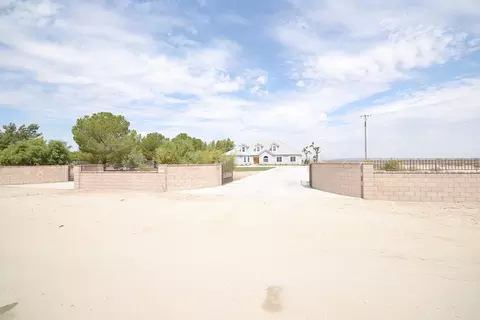 3555 Avenue H E, Lancaster, CA 93535 photo 1