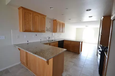 3555 Avenue H E, Lancaster, CA 93535 photo 9