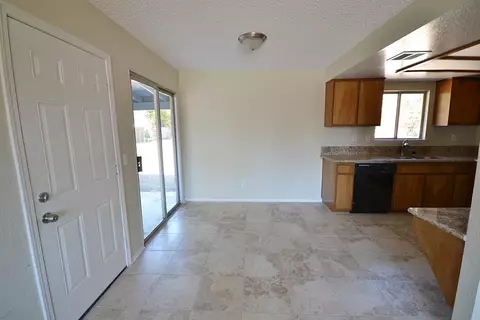 41045 166th St, Lancaster, CA 93535 photo 5