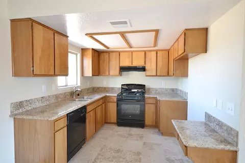 41045 166th St, Lancaster, CA 93535 photo 6