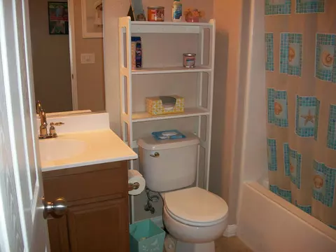 8817 Avoca Ct, Lancaster, CA 93536 photo 16