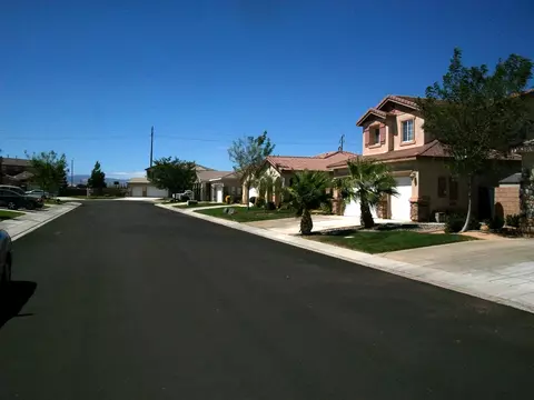 8817 Avoca Ct, Lancaster, CA 93536 photo 7