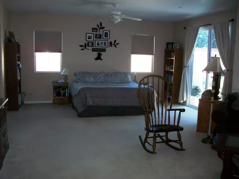8817 Avoca Ct, Lancaster, CA 93536 photo 21
