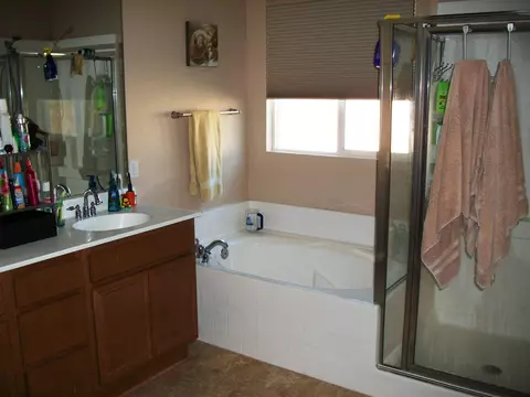 8817 Avoca Ct, Lancaster, CA 93536 photo 27