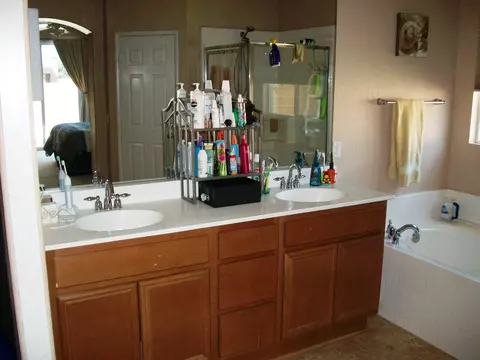 8817 Avoca Ct, Lancaster, CA 93536 photo 28