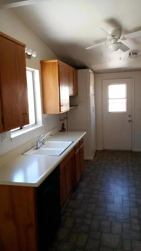 249 Avenue J7 E, Lancaster, CA 93535 photo 9