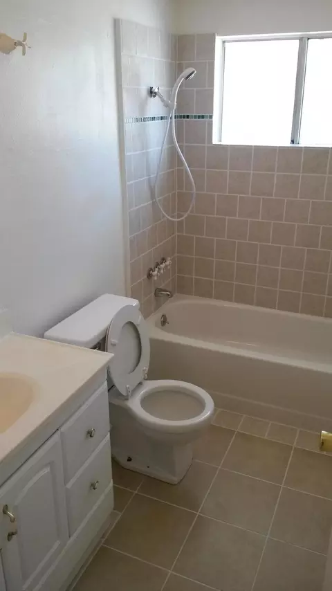 249 Avenue J7 E, Lancaster, CA 93535 photo 13