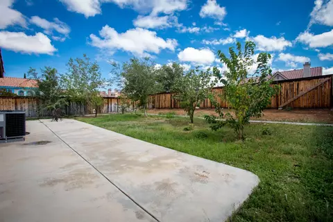 37128 Agate Ct, Palmdale, CA 93550 photo 12