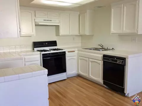 1830 Avenue J2 E #4, Lancaster, CA 93535 photo 5