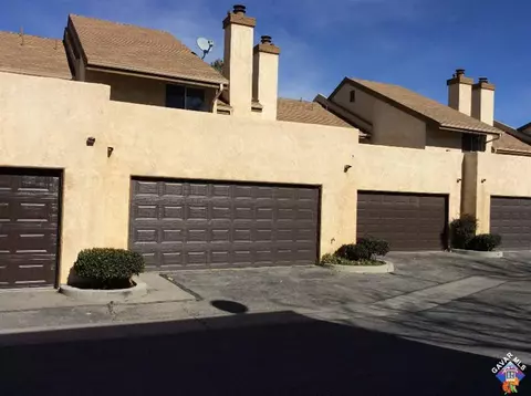 1830 Avenue J2 E #4, Lancaster, CA 93535 photo 3