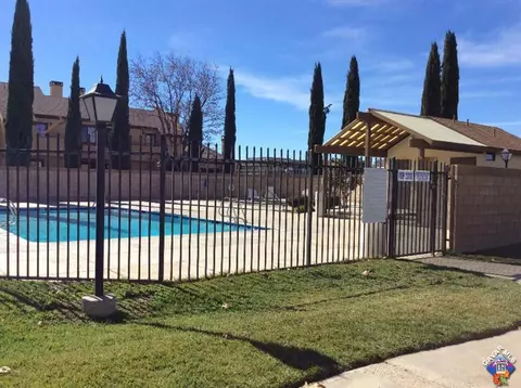 1830 Avenue J2 E #4, Lancaster, CA 93535 photo 7