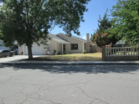 44747 Calston Ave, Lancaster, CA 93535 photo 2