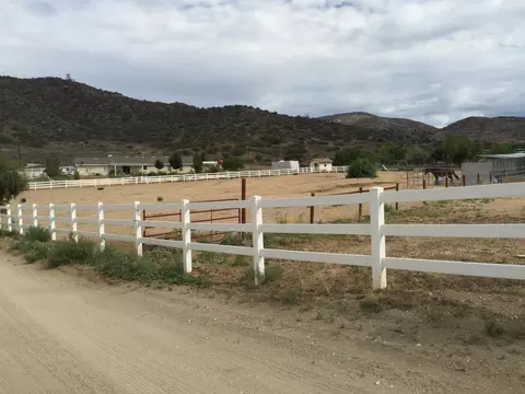 33319 Oracle Hill Rd, Palmdale, CA 93550 photo 20