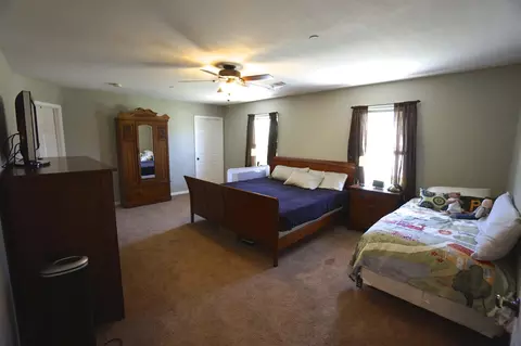 33319 Oracle Hill Rd, Palmdale, CA 93550 photo 13