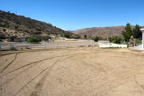 33319 Oracle Hill Rd, Palmdale, CA 93550 photo 22