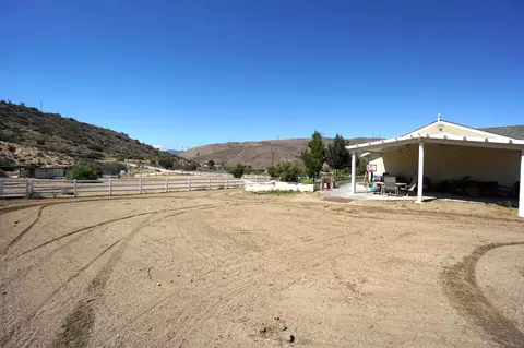 33319 Oracle Hill Rd, Palmdale, CA 93550 photo 4