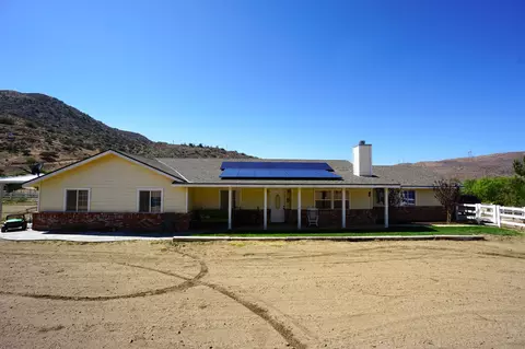 33319 Oracle Hill Rd, Palmdale, CA 93550 photo 1