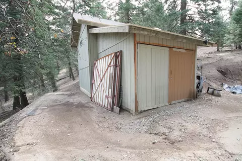22381 Grimsel Dr, Tehachapi, CA 93561 photo 18