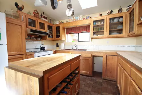 22381 Grimsel Dr, Tehachapi, CA 93561 photo 14