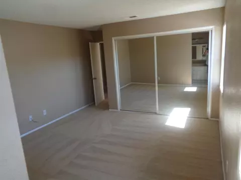 37209 Bunker Ct, Palmdale, CA 93550 photo 6