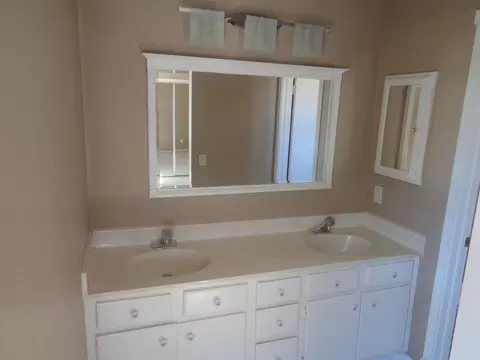 37209 Bunker Ct, Palmdale, CA 93550 photo 7
