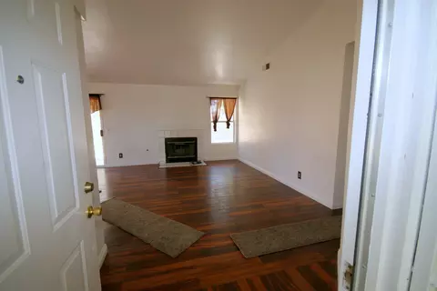 43712 Oleander St, Lancaster, CA 93535 photo 6