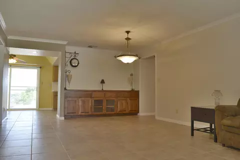 22832 Retreat Pl, Tehachapi, CA 93561 photo 4