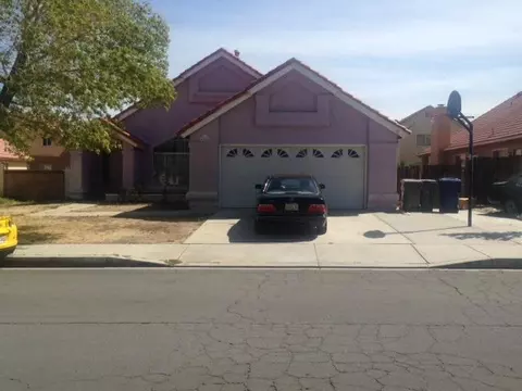 43842 17th Street East E, Lancaster, CA 93535 photo 1