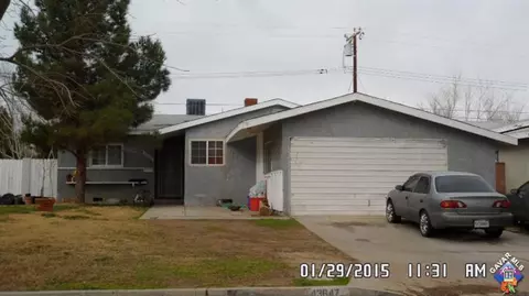 43647 Foxton Ave, Lancaster, CA 93535 photo 2