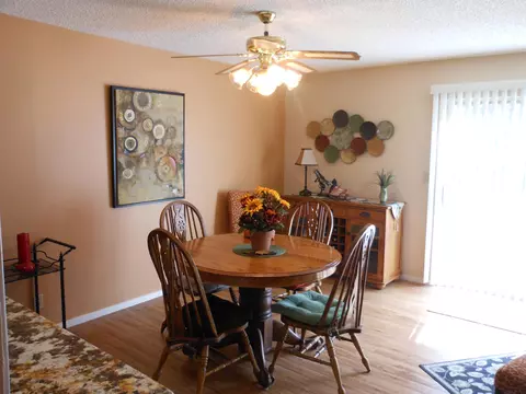 18541 Glenview Ct, Tehachapi, CA 93561 photo 3