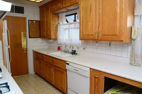 44608 6th St E, Lancaster, CA 93535 photo 5
