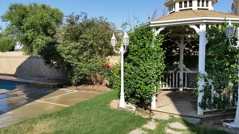 43510 11th St E, Lancaster, CA 93535 photo 2