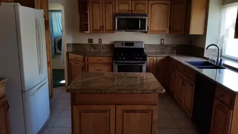 43510 11th St E, Lancaster, CA 93535 photo 5