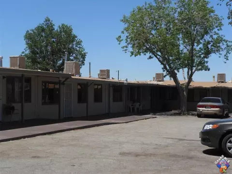 565 Avenue Q12 E, Palmdale, CA 93550 photo 2