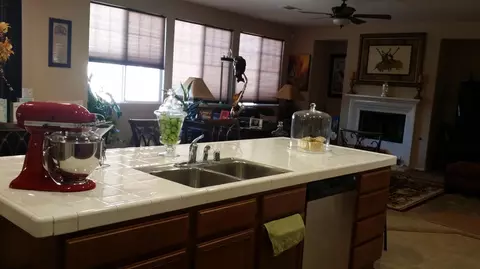 1109 Erwin Dr, Palmdale, CA 93551 photo 4