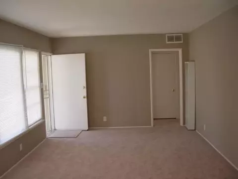 44110 Heaton Ave, Lancaster, CA 93534 photo 5